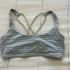 lululemon free to be bra
